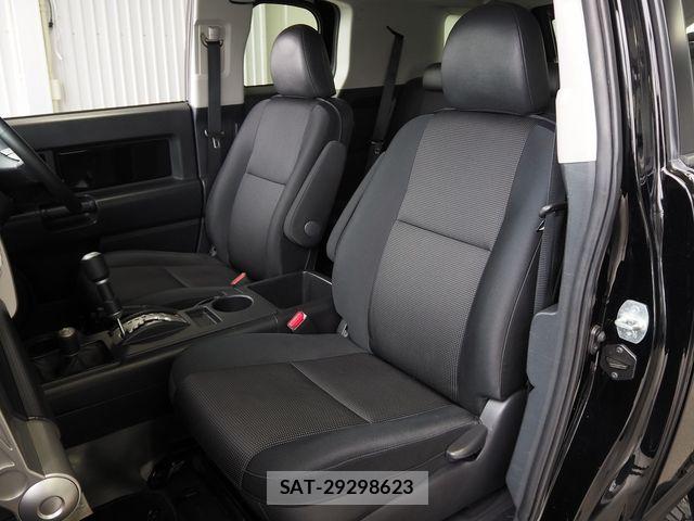 Toyota FJ CRUISER 2014-03 6675956-9