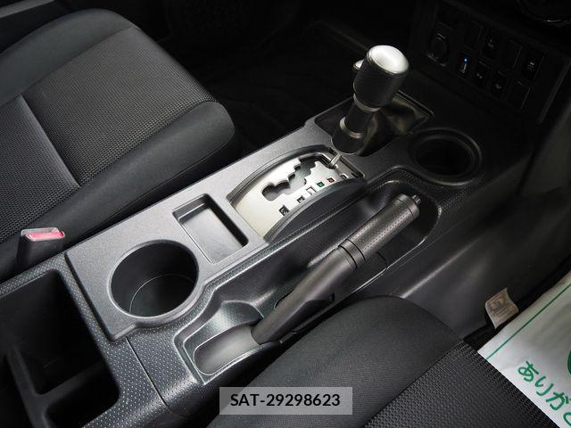 Toyota FJ CRUISER 2014-03 6675956-14
