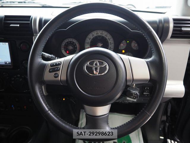 Toyota FJ CRUISER 2014-03 6675956-15