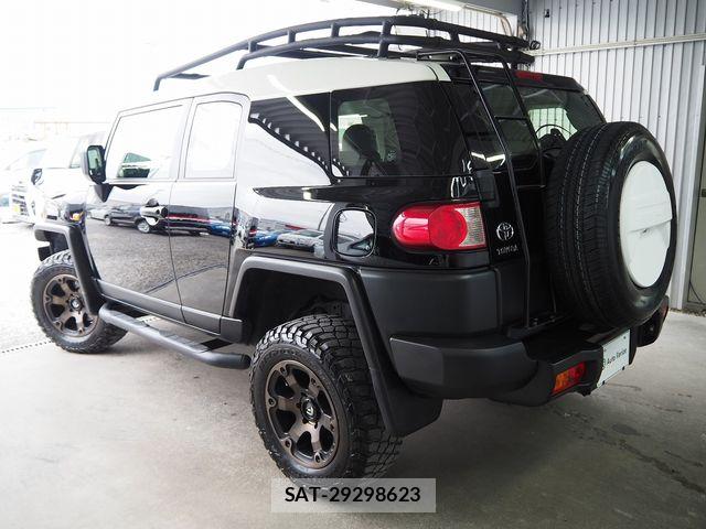 Toyota FJ CRUISER 2014-03 6675956-4