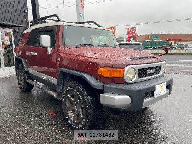 Toyota FJ CRUISER 2010-11 6675957-21