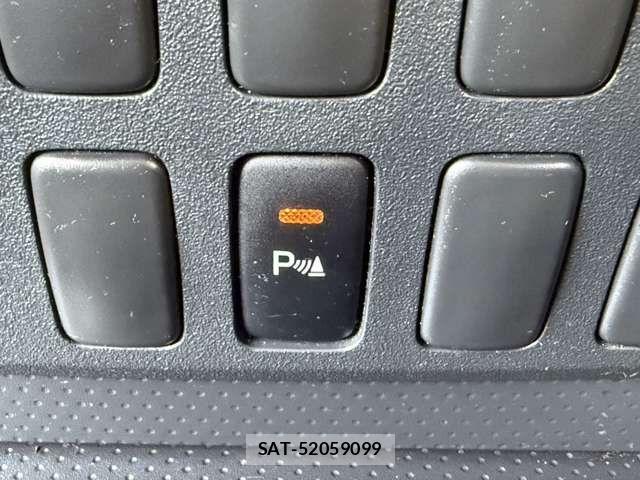 Toyota FJ CRUISER 2011-08 6683775-16