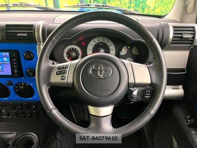 Toyota FJ CRUISER 2012-08 6683771-10