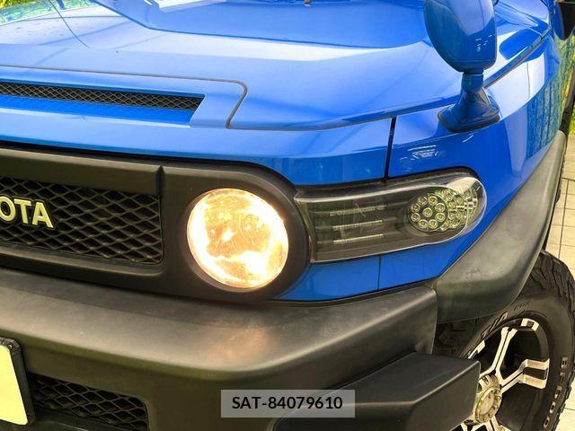 Toyota FJ CRUISER 2012-08 6683771-11