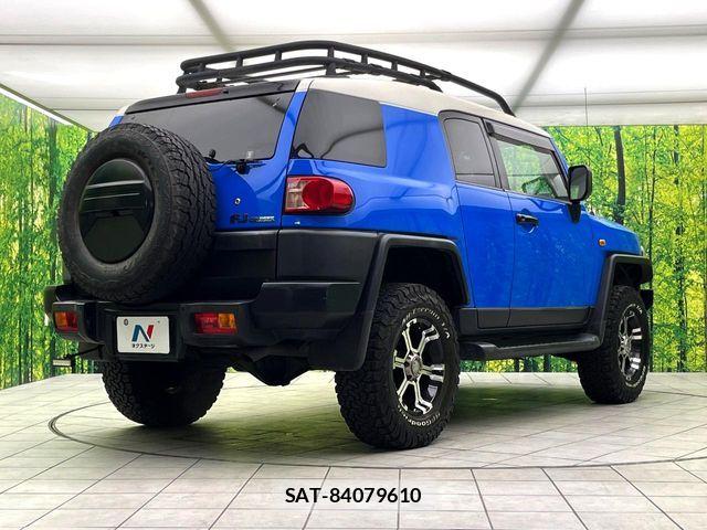 Toyota FJ CRUISER 2012-08 6683771-16