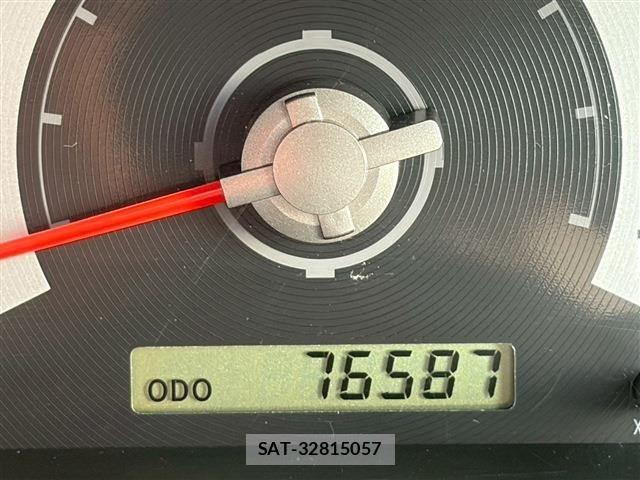 Toyota FJ CRUISER 2016-03 6691023-27