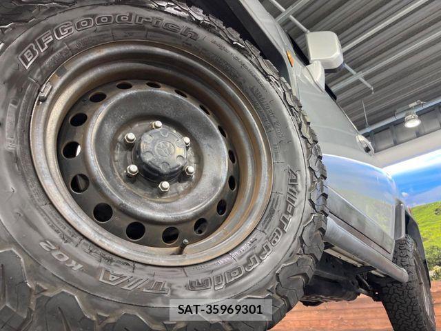 Toyota FJ CRUISER 2013-09 6716138-11
