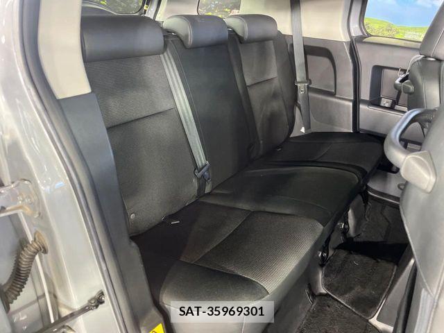 Toyota FJ CRUISER 2013-09 6716138-8