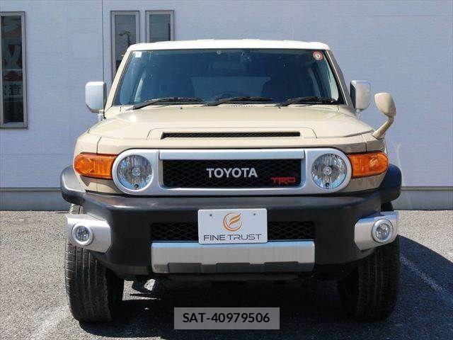 Toyota FJ CRUISER 2017-07 6751601-15