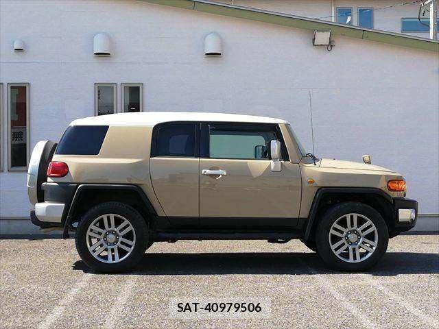 Toyota FJ CRUISER 2017-07 6751601-17