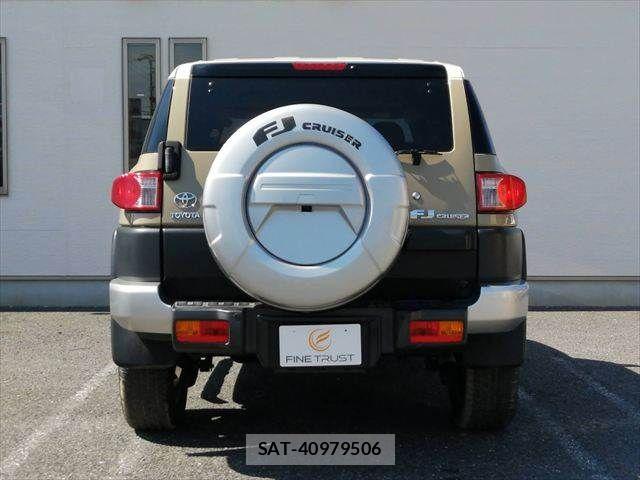 Toyota FJ CRUISER 2017-07 6751601-19