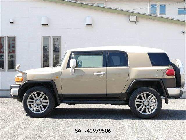 Toyota FJ CRUISER 2017-07 6751601-21
