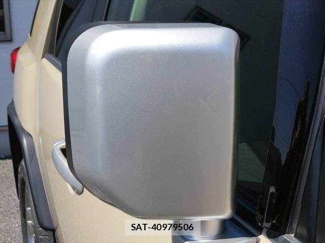 Toyota FJ CRUISER 2017-07 6751601-27
