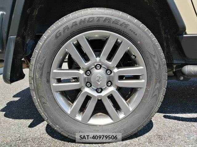 Toyota FJ CRUISER 2017-07 6751601-28