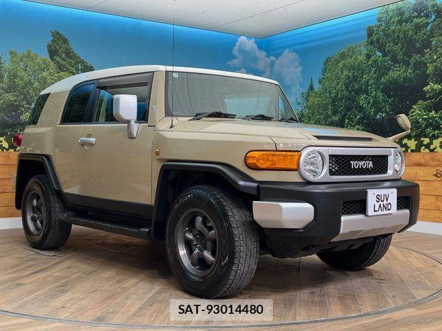 Toyota FJ CRUISER 2013-10 6751602-16