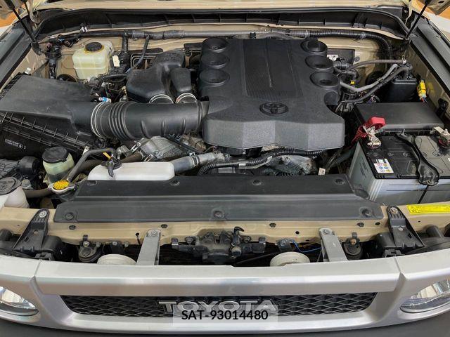 Toyota FJ CRUISER 2013-10 6751602-18