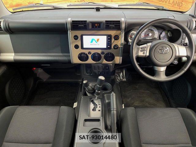 Toyota FJ CRUISER 2013-10 6751602-1