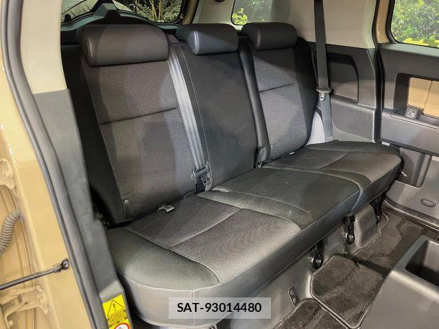 Toyota FJ CRUISER 2013-10 6751602-8