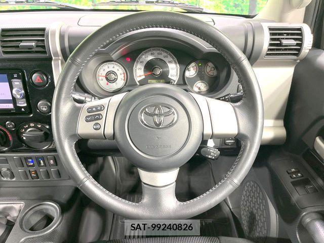 Toyota FJ CRUISER 2016-07 6814928-10