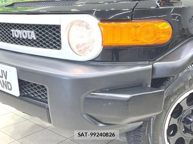 Toyota FJ CRUISER 2016-07 6814928-11