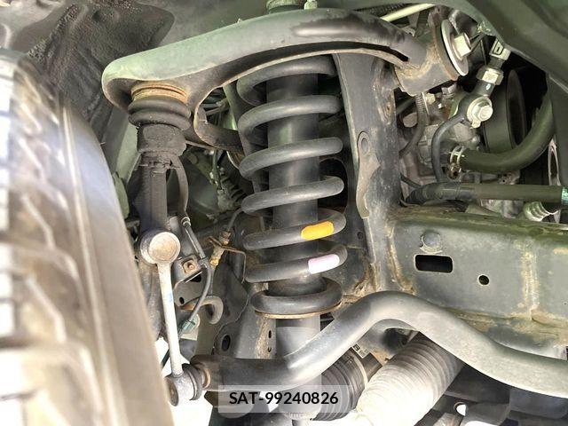 Toyota FJ CRUISER 2016-07 6814928-19
