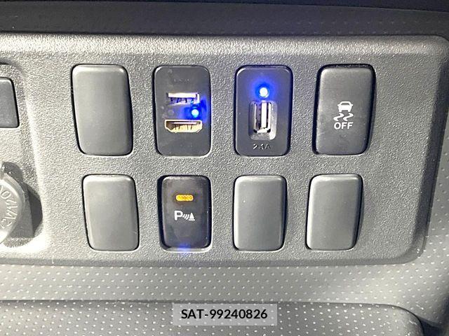 Toyota FJ CRUISER 2016-07 6814928-5