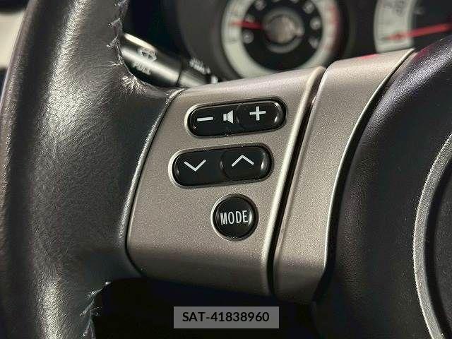Toyota FJ CRUISER 2014-03 6814929-13
