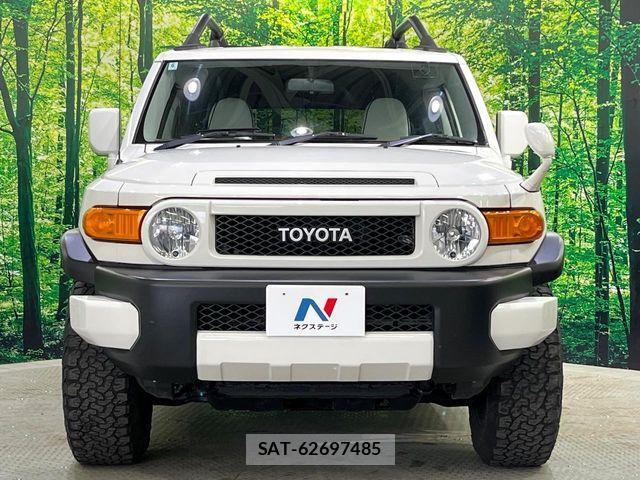 Toyota FJ CRUISER 2016-06 6814931-12