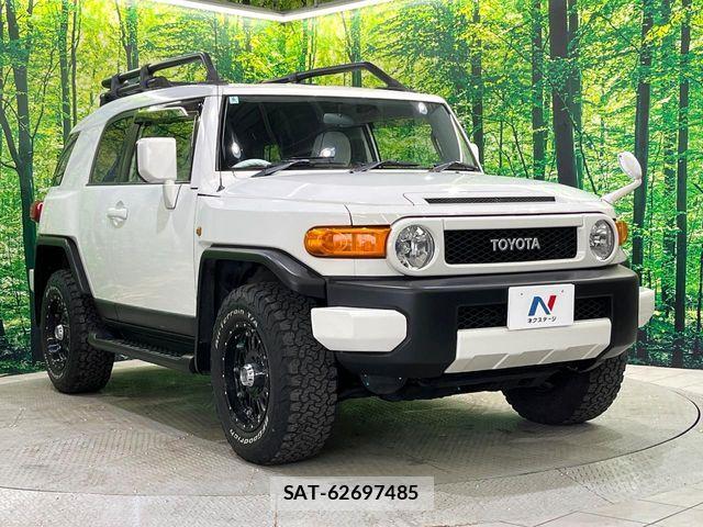 Toyota FJ CRUISER 2016-06 6814931-14