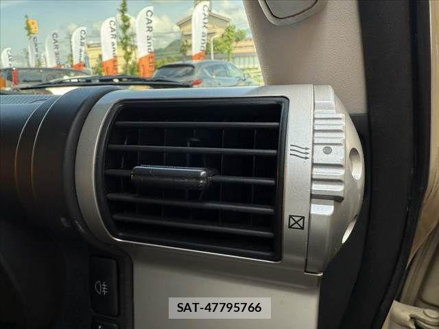 Toyota FJ CRUISER 2011-07 6814938-21
