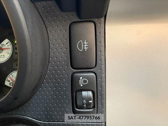 Toyota FJ CRUISER 2011-07 6814938-22