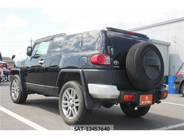 Toyota FJ CRUISER 2011-12 6814940-13