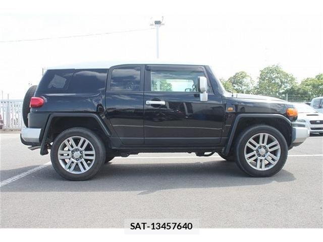 Toyota FJ CRUISER 2011-12 6814940-18
