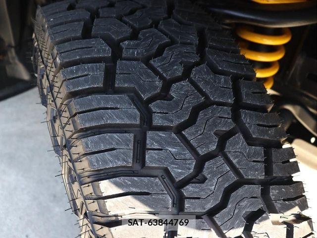 Toyota FJ CRUISER 2015-01 6905218-16