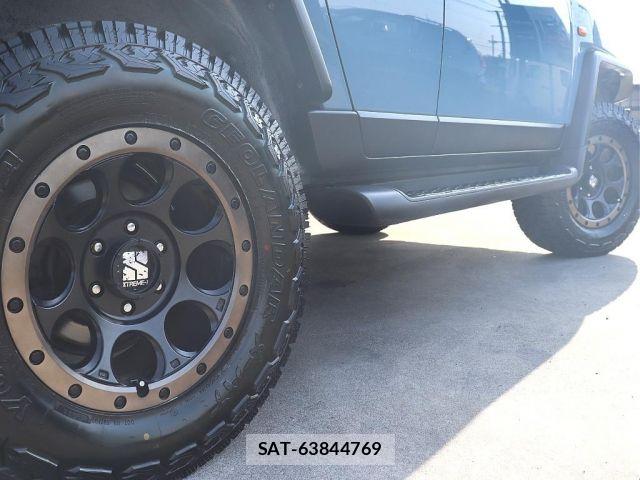 Toyota FJ CRUISER 2015-01 6905218-17