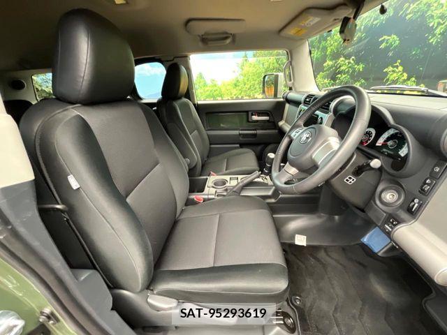 Toyota FJ CRUISER 2014-01 6905213-7