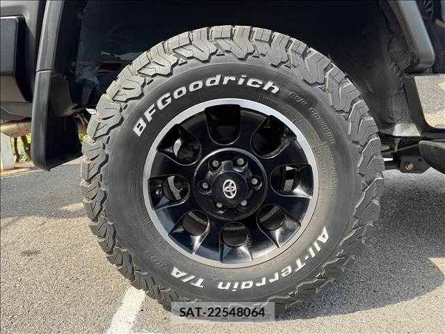 Toyota FJ CRUISER 2017-03 6905221-10