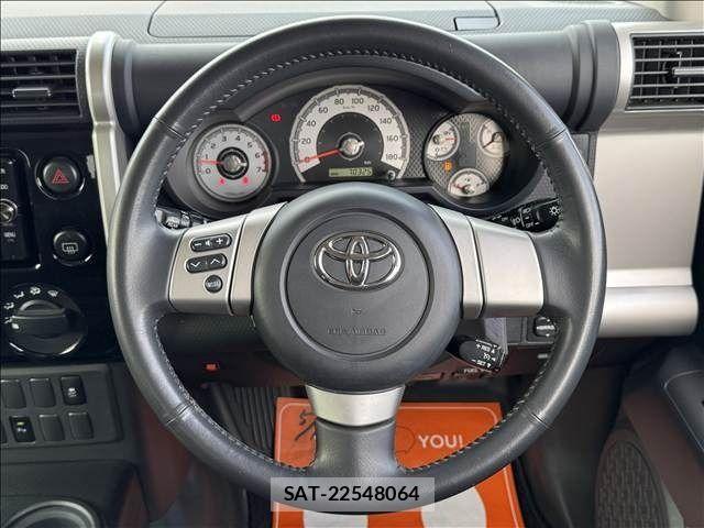 Toyota FJ CRUISER 2017-03 6905221-11