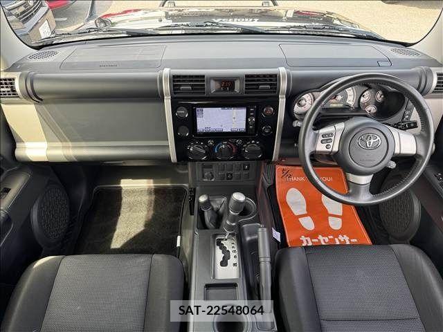 Toyota FJ CRUISER 2017-03 6905221-1
