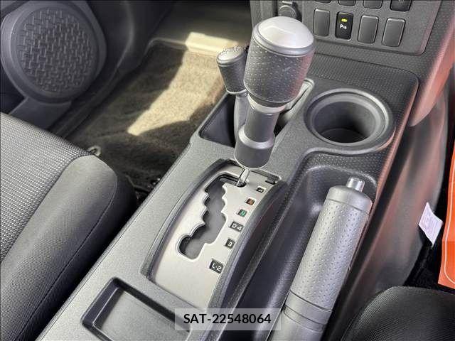Toyota FJ CRUISER 2017-03 6905221-21