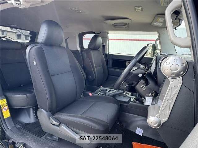 Toyota FJ CRUISER 2017-03 6905221-7