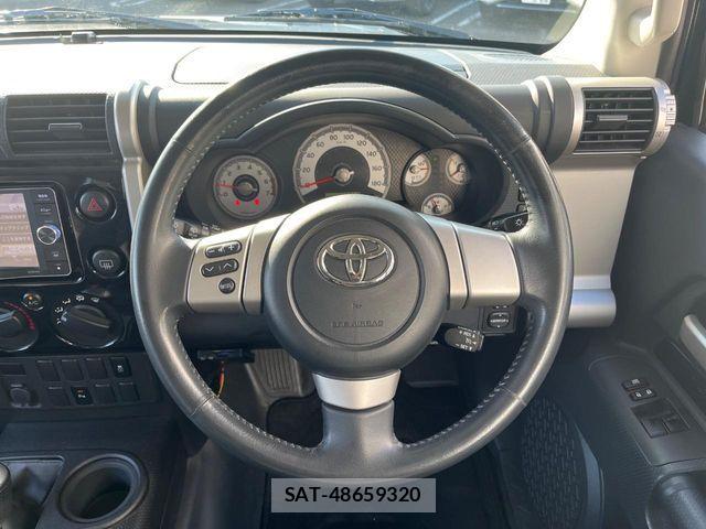 Toyota FJ CRUISER 2014-10 6905226-10