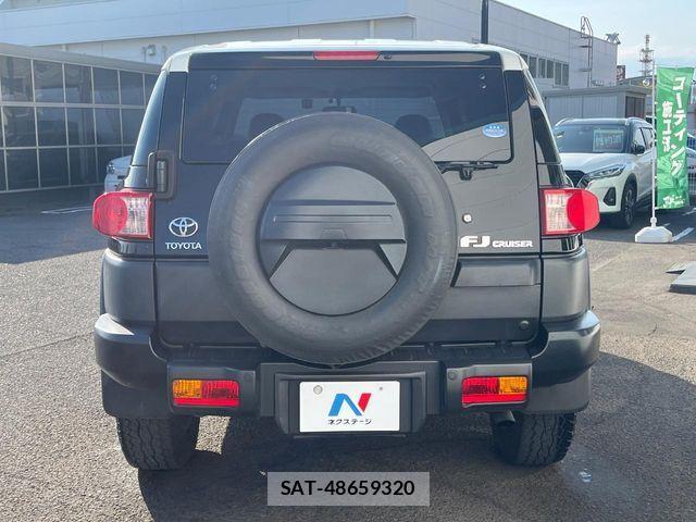 Toyota FJ CRUISER 2014-10 6905226-14