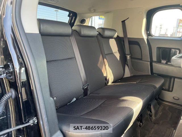 Toyota FJ CRUISER 2014-10 6905226-8