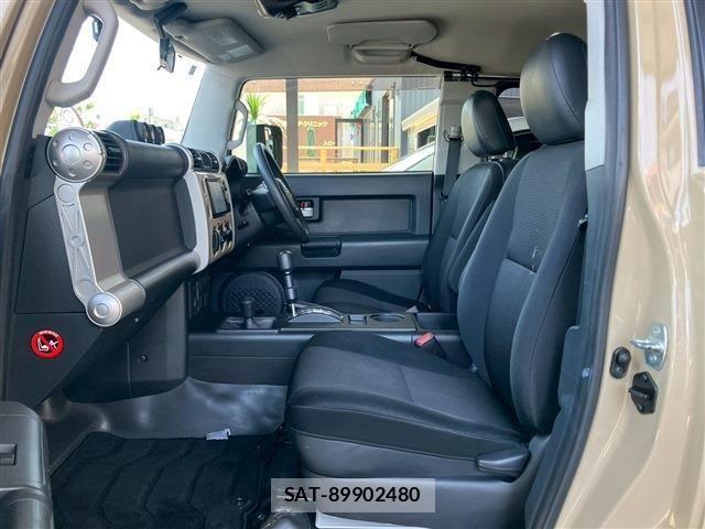 Toyota FJ CRUISER 2015-06 6905225-10