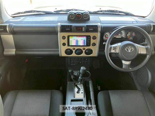 Toyota FJ CRUISER 2015-06 6905225-15
