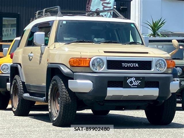 Toyota FJ CRUISER 2015-06 6905225-2