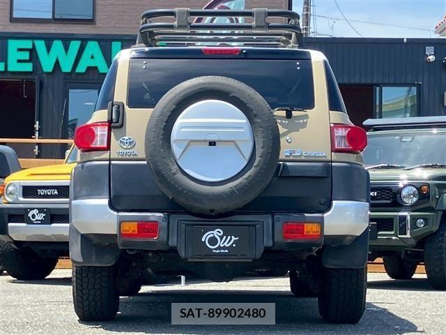 Toyota FJ CRUISER 2015-06 6905225-5