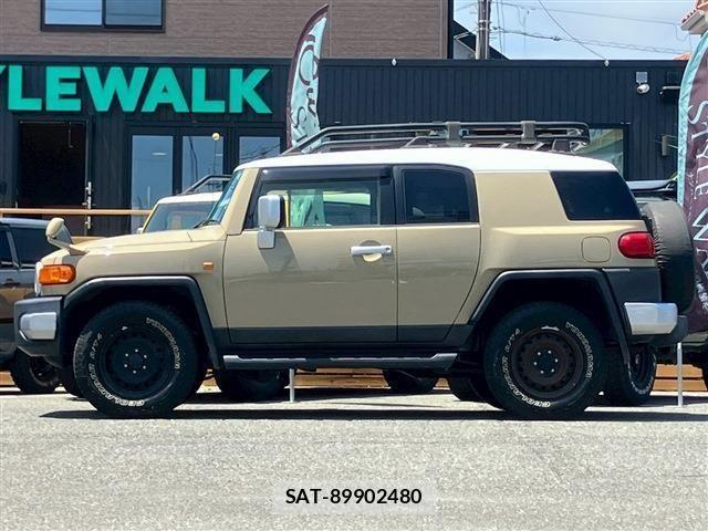 Toyota FJ CRUISER 2015-06 6905225-7