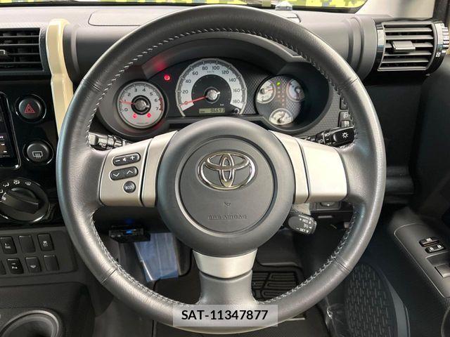 Toyota FJ CRUISER 2018-01 6905215-10